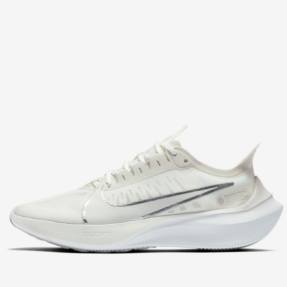 nike zoom gravity pure platinum